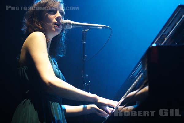 SARAH SLEAN - 2006-04-21 - PARIS - Cafe de la Danse - 